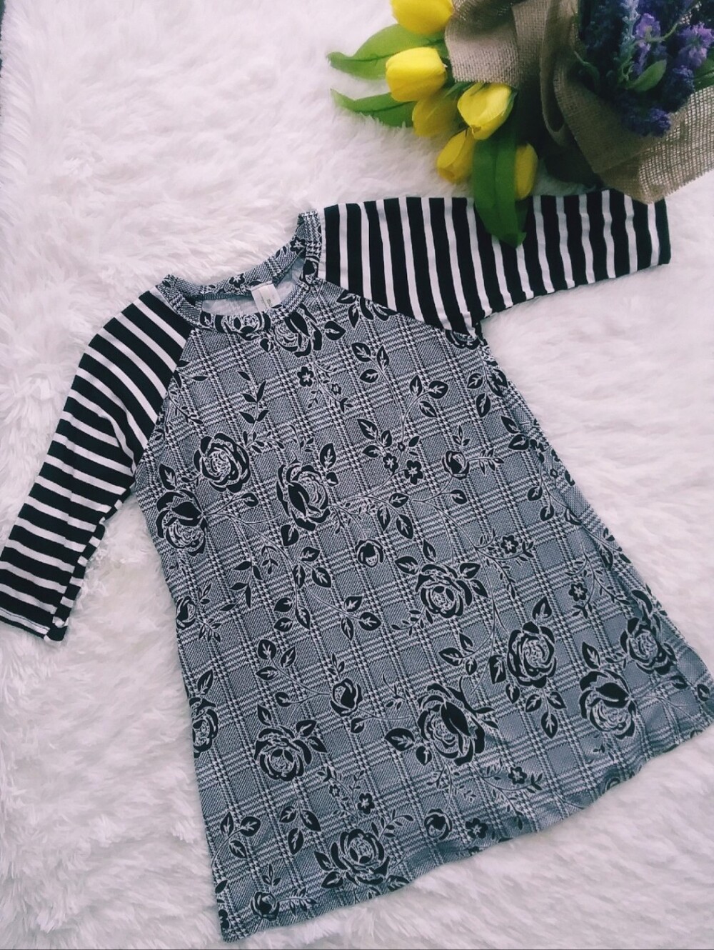 MOA USA Black and White Plaid Floral Raglan Dress Girls Sizes 6,8,10,12